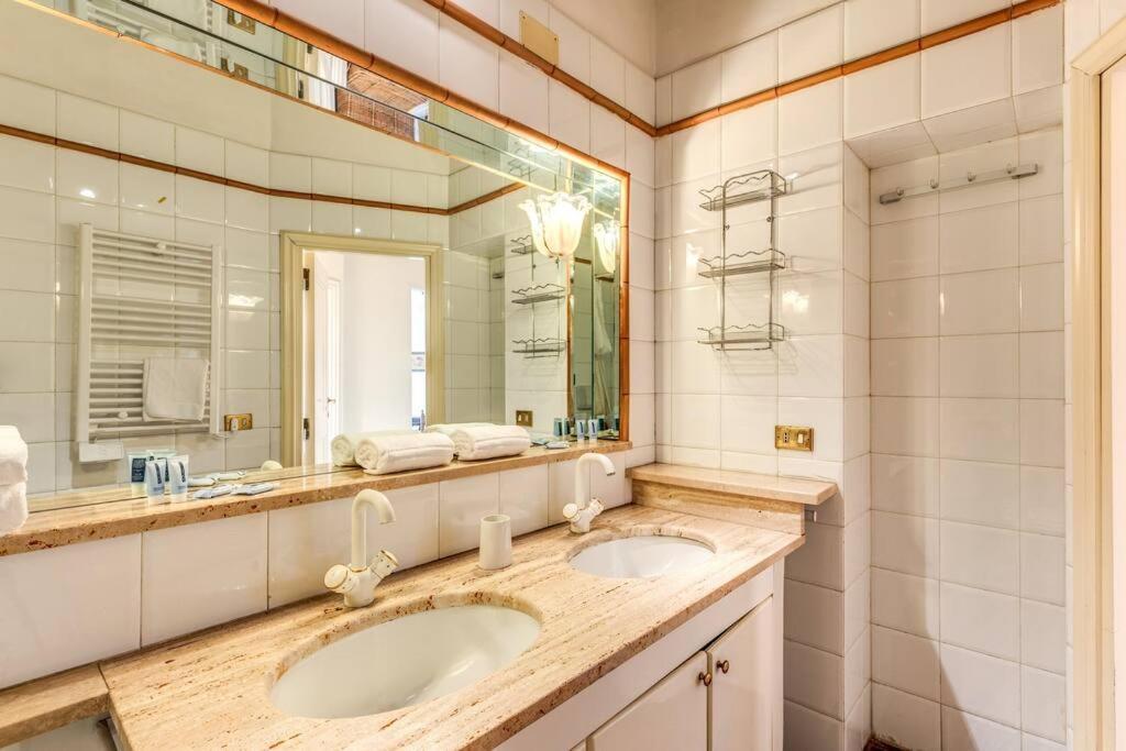 Apartamento Flat With Lovely Views Near Piazza Navona