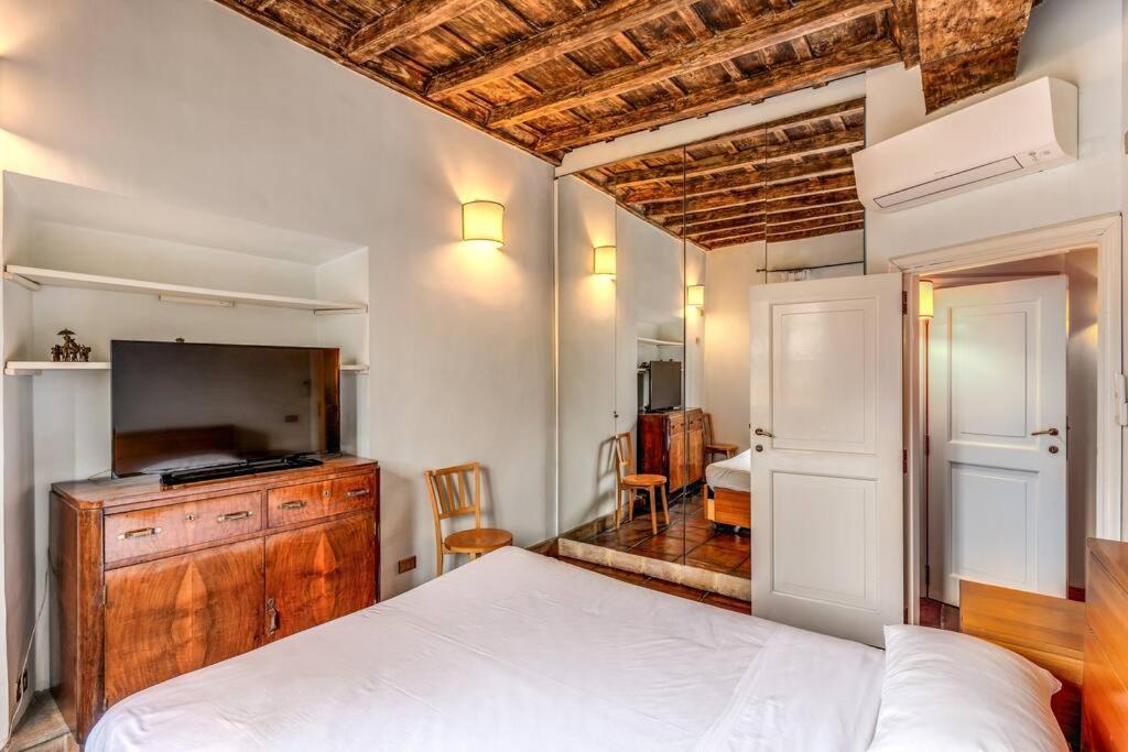 Flat With Lovely Views Near Piazza Navona Apartamento